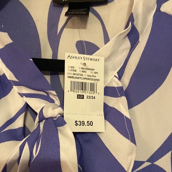 Plus Size Tie Neck Blouse
Ashley Stewart size 22/24W - Picture 2 of 4